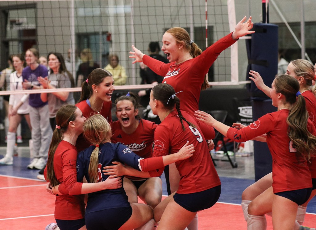 Photo Gallery II: USAV Iowa Regional 15U Tournament
