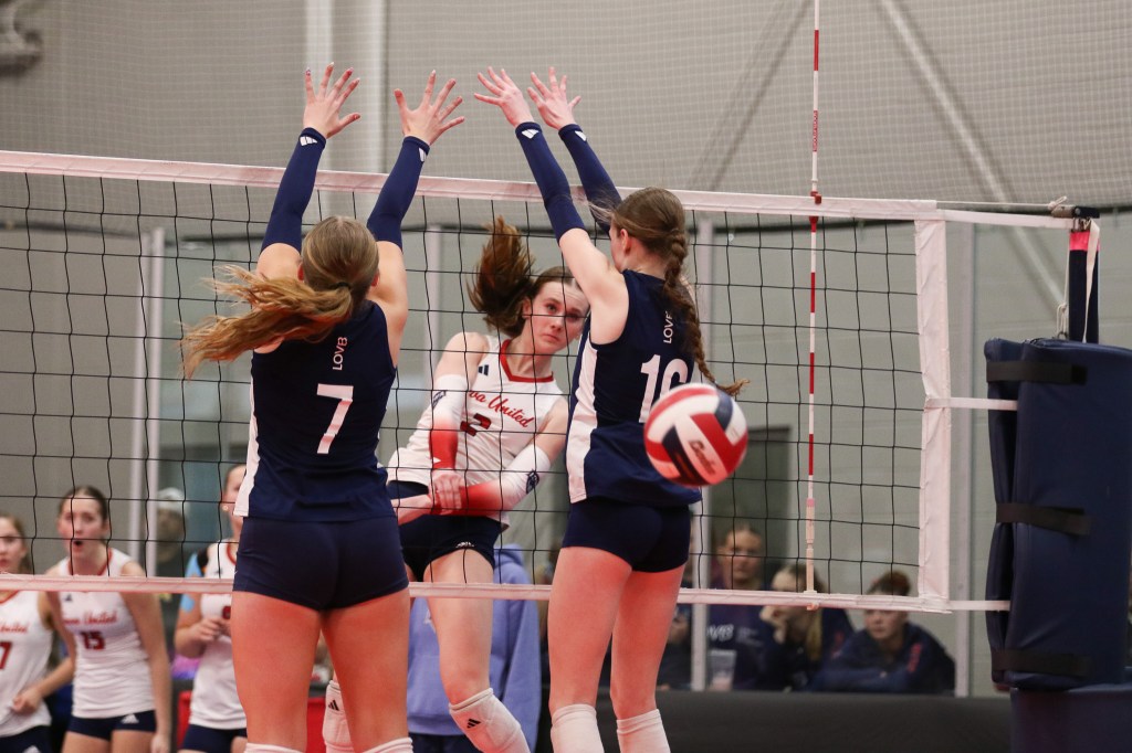 Photo Gallery I: USAV Iowa Regional 15U Tournament