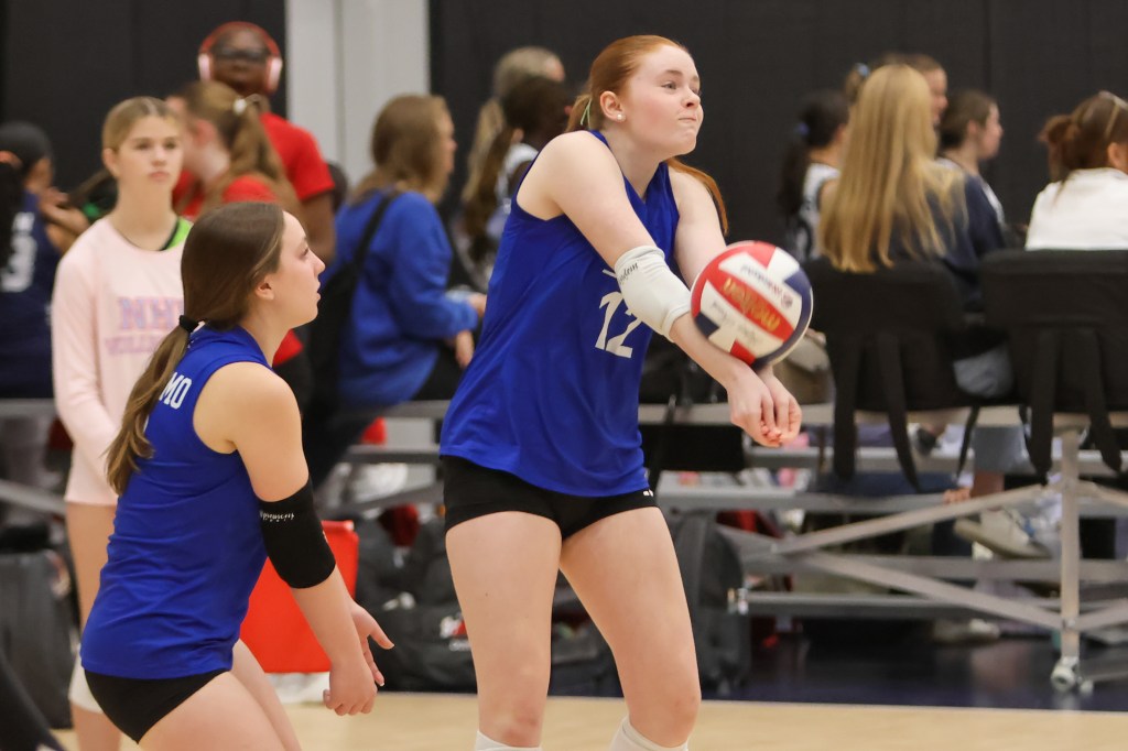 Skilled Pin Hitters at Skyline Classic 15 Girls Division