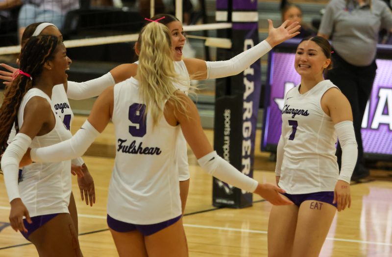 Texas HS: Fulshear overcome Dawson in exciting non-district match