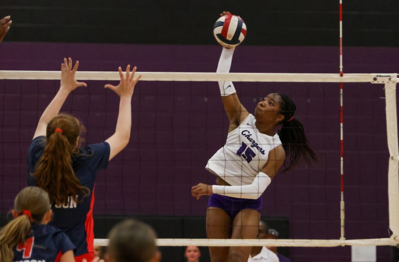 Texas HS: Fulshear vs. Dawson – Photos